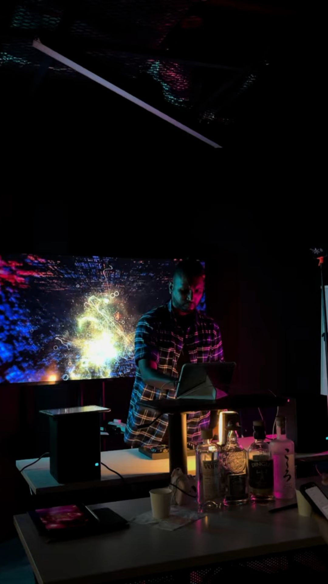 A Hustle learner at the decks