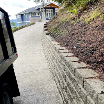 picture of a Gig Harbor Retaining wall project.