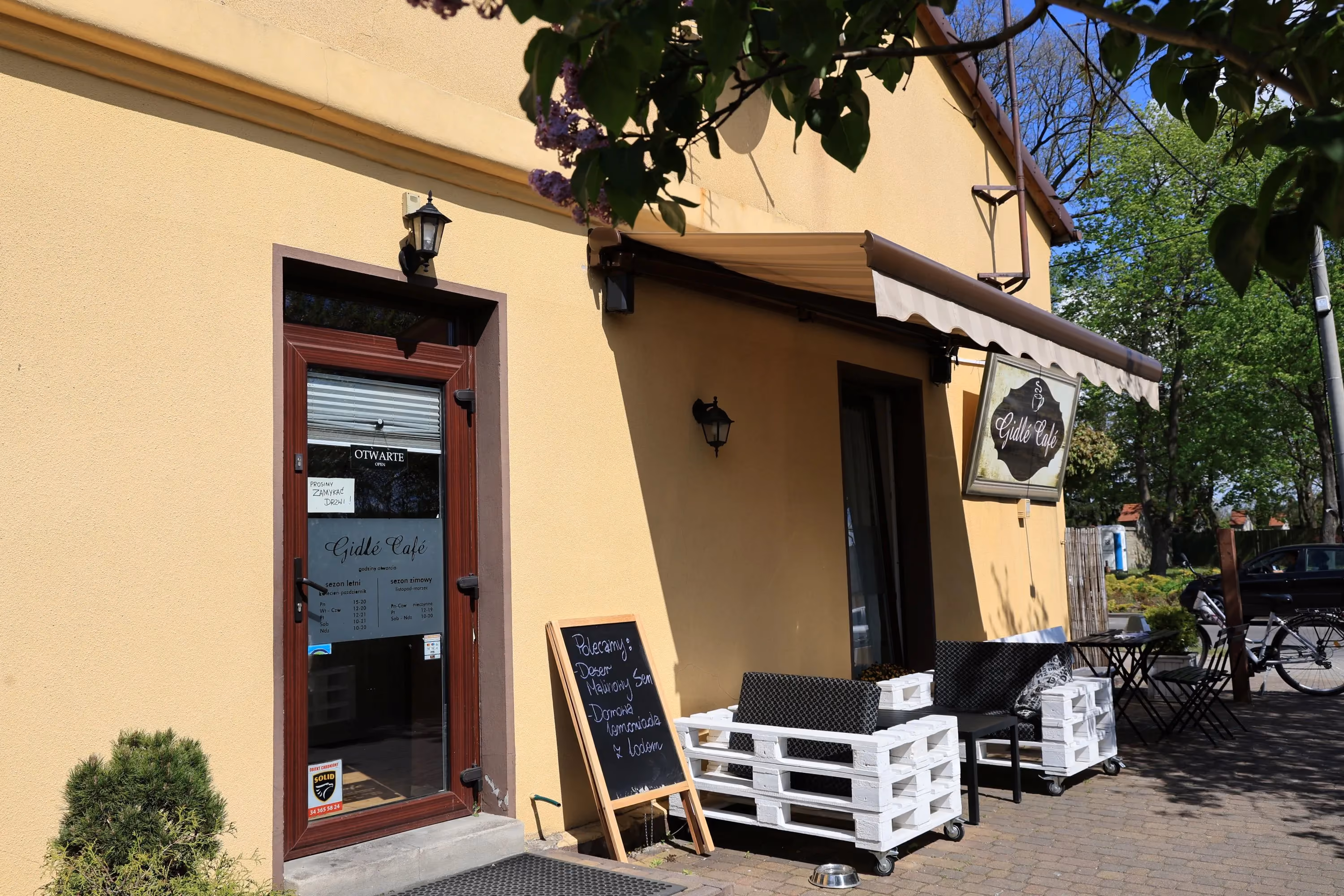 Gidle Cafe