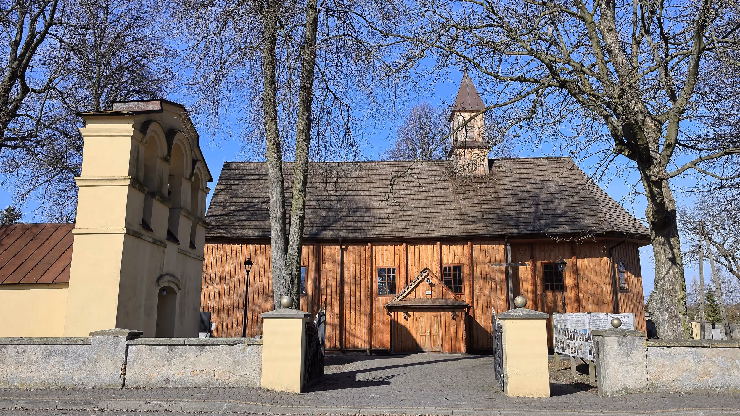 Kościół pw. Wszystkich Świętych w Rzejowicach