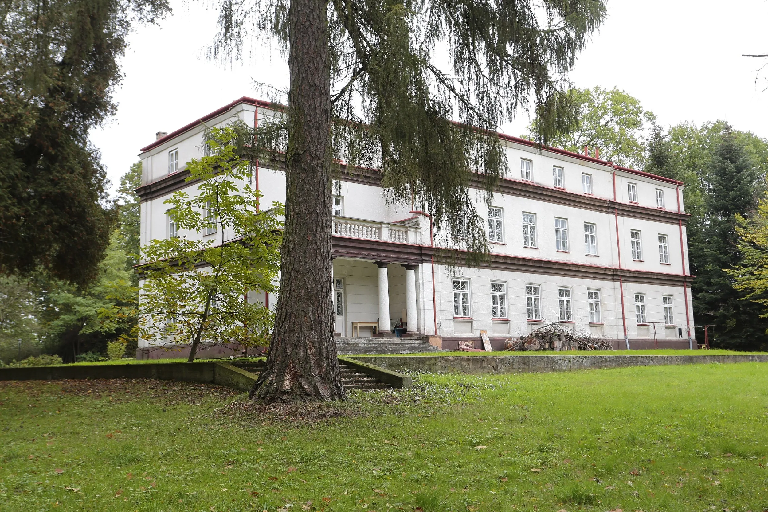 Pałac i park w Strzałkowie