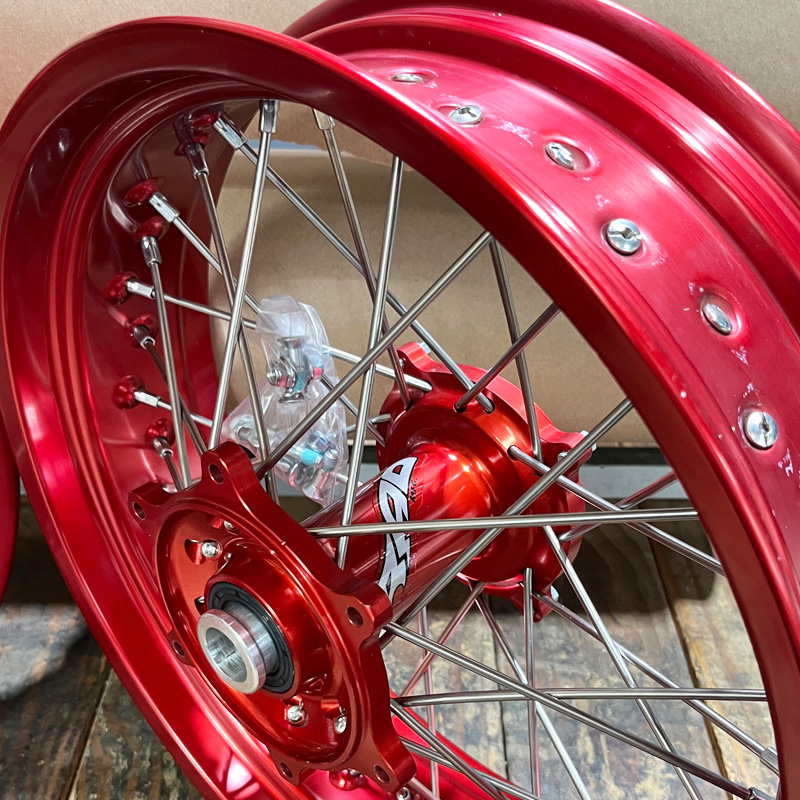 Special CR/F 02-12 Supermoto Wheel Set German Behr Rims 16.5x3.50 / 17x4.50