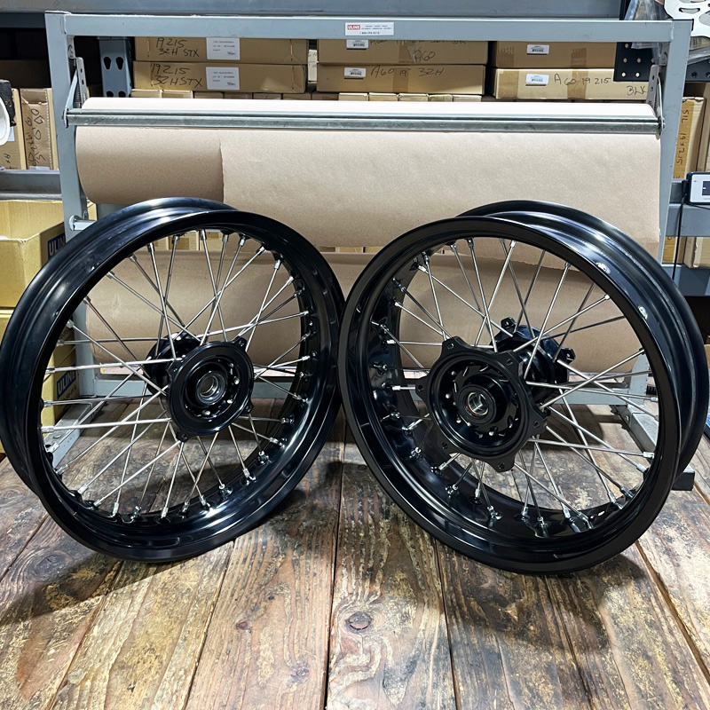 Special Husqvarna 99-02 Supermoto Wheel Set German Behr Rims 17x3.50 / 17x5.00