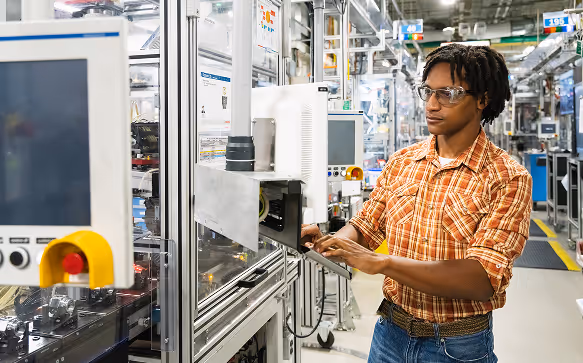 MAU Jobs — career opportunities across manufacturing, professional, and technology fields
