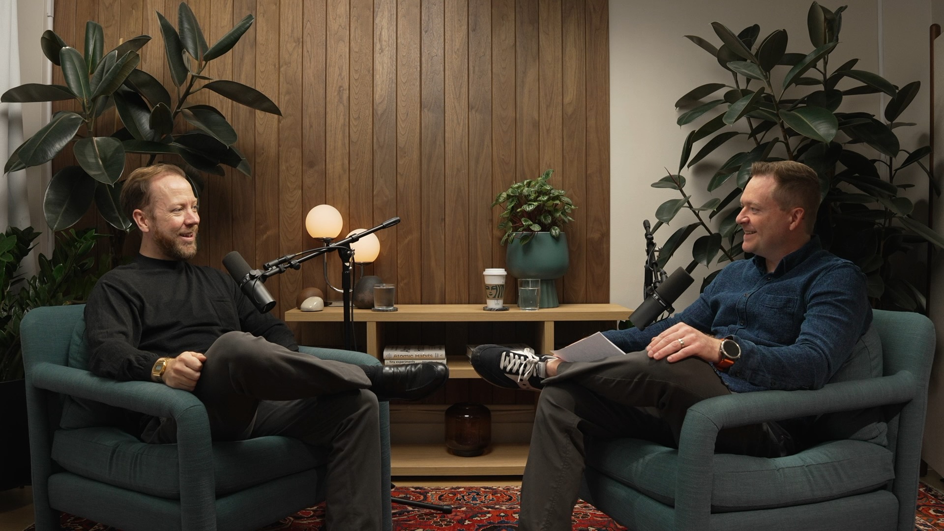 Host Keith Cowing in the Executives Unplugged studio with Michael Cullen, founder of Bleecker Street