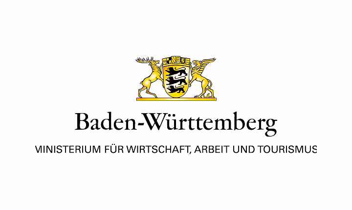 Wappen von Baden-Württemberg mit zwei Tieren, darunter der Text Baden-Württemberg und Ministerium für Wirtschaft, Arbeit und Tourismus.