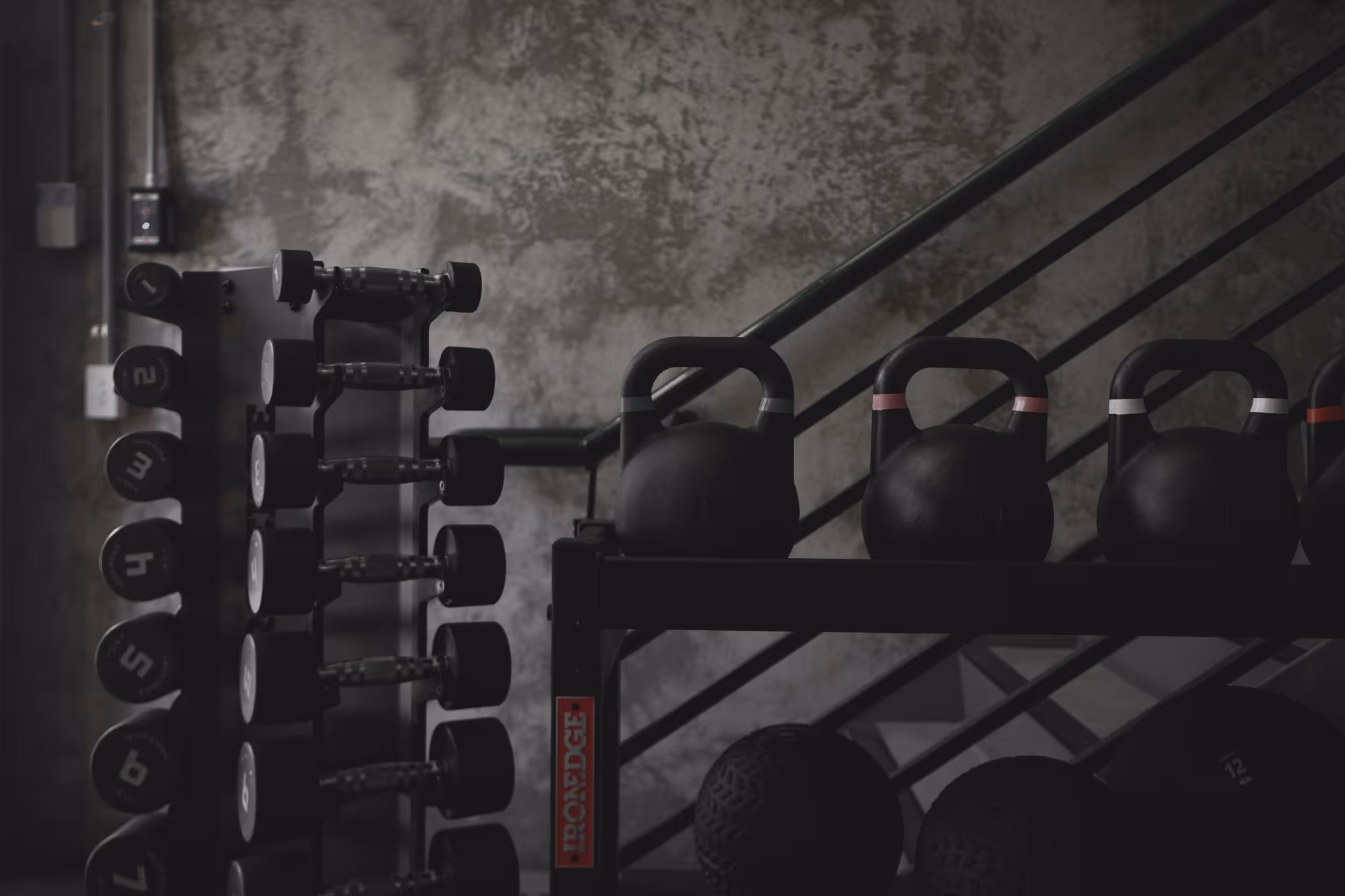 Client training with a coach at LIFT Inner West