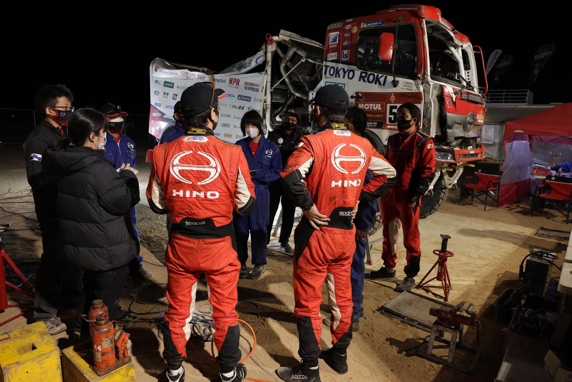 HINO TEAM SUGAWARA discusses how to carry out repairs