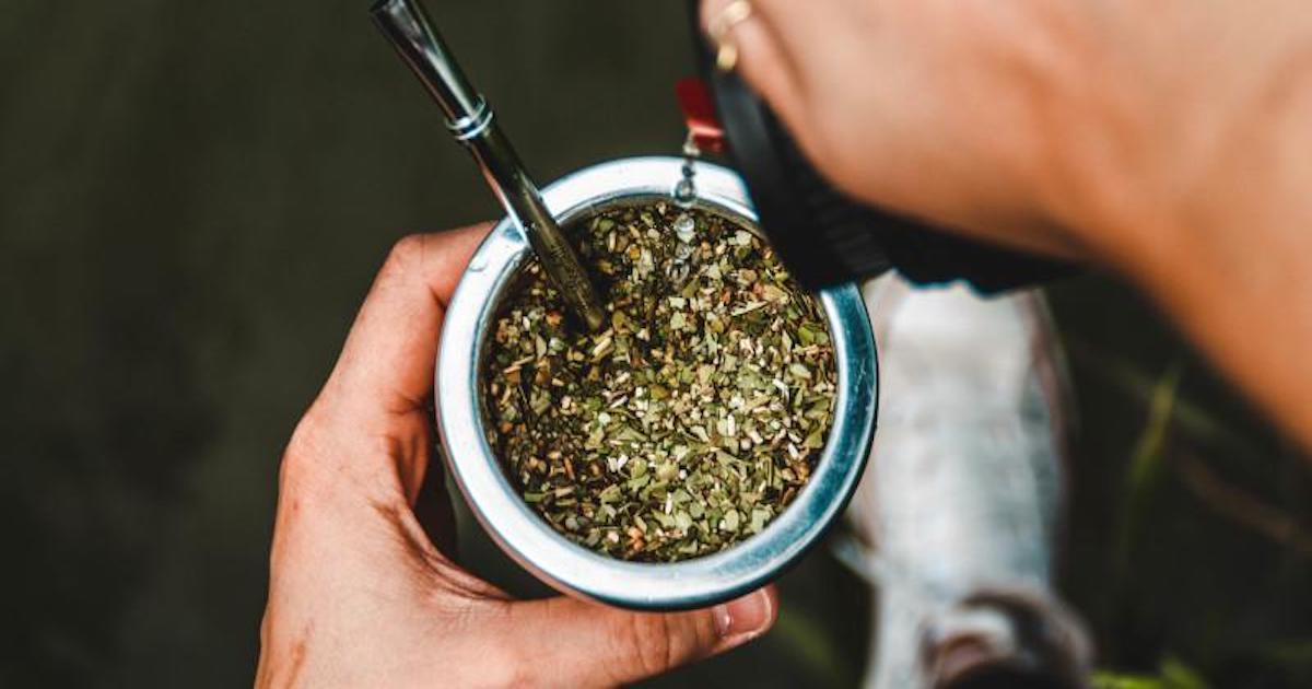 Authentieke mate drink, kalebas met bombilla