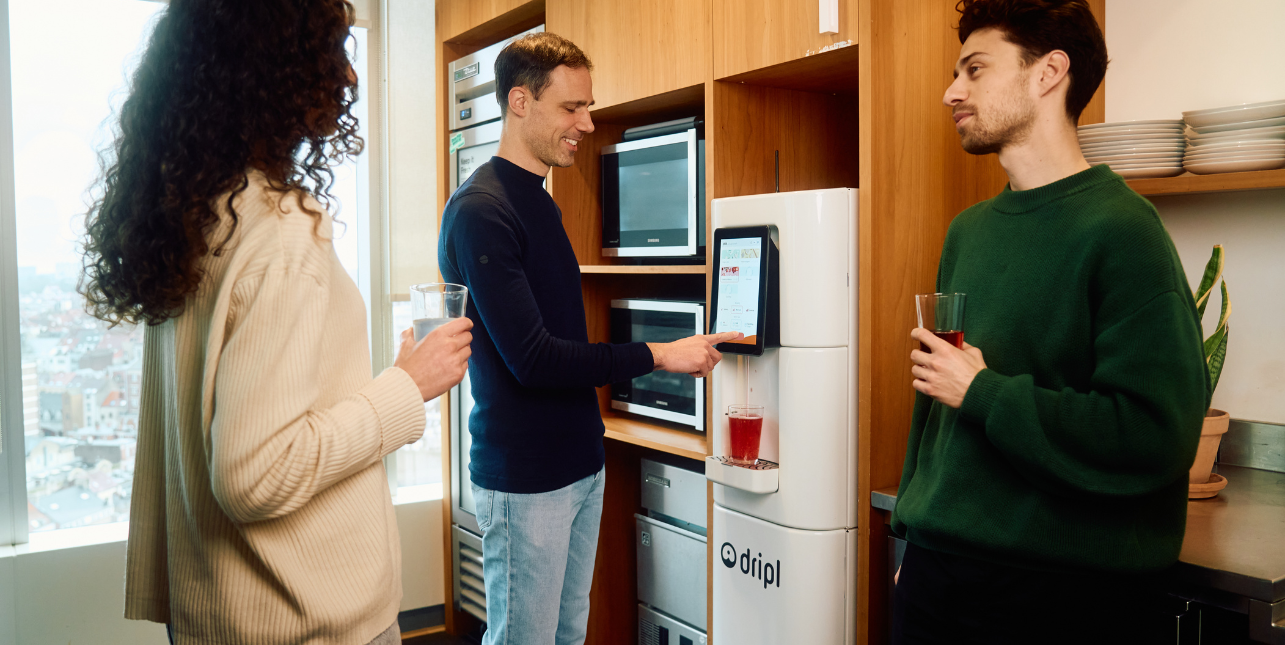 Dripl waterdispenser vervangt blikjes frisdrank op duurzame werkplek