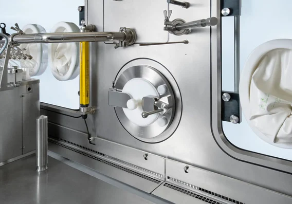 Material Transfer Chamber on an isolator filling line at Novo Nordisk HAC Gentofte