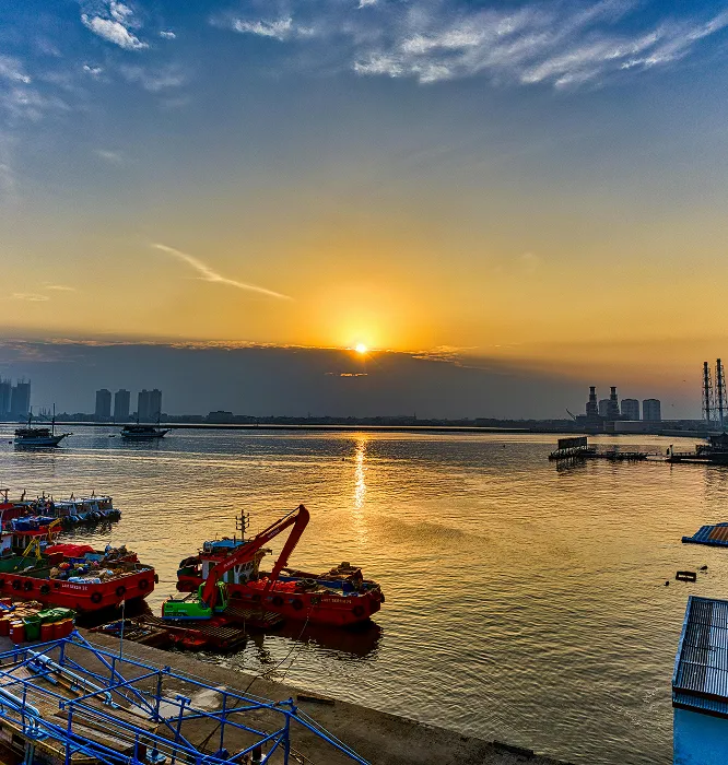 Industry-home-three-6