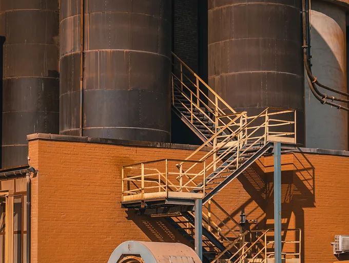 Service-one-infrastructure-1