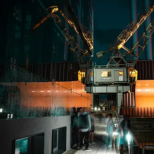 About-three-slaider-B2