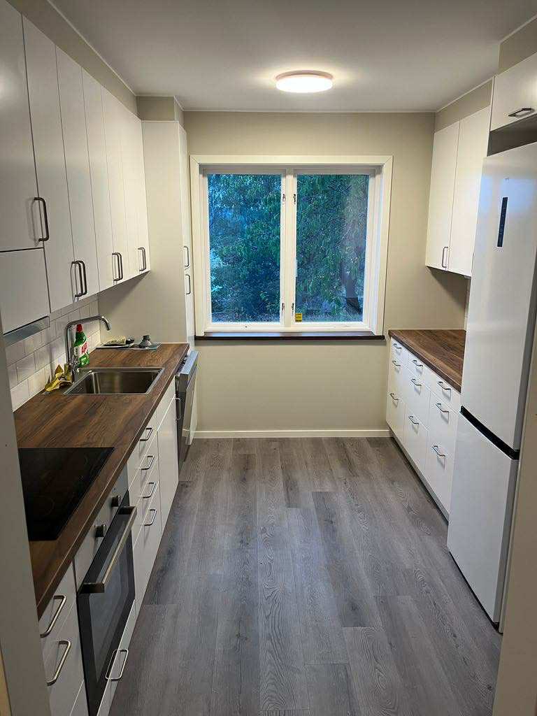 [background image] image of cooking class setting (for a grocery store)