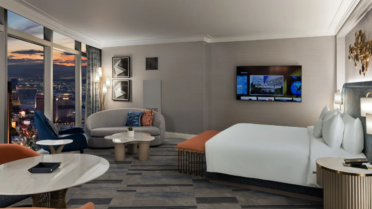 Platinum King at Fontainebleau Las Vegas