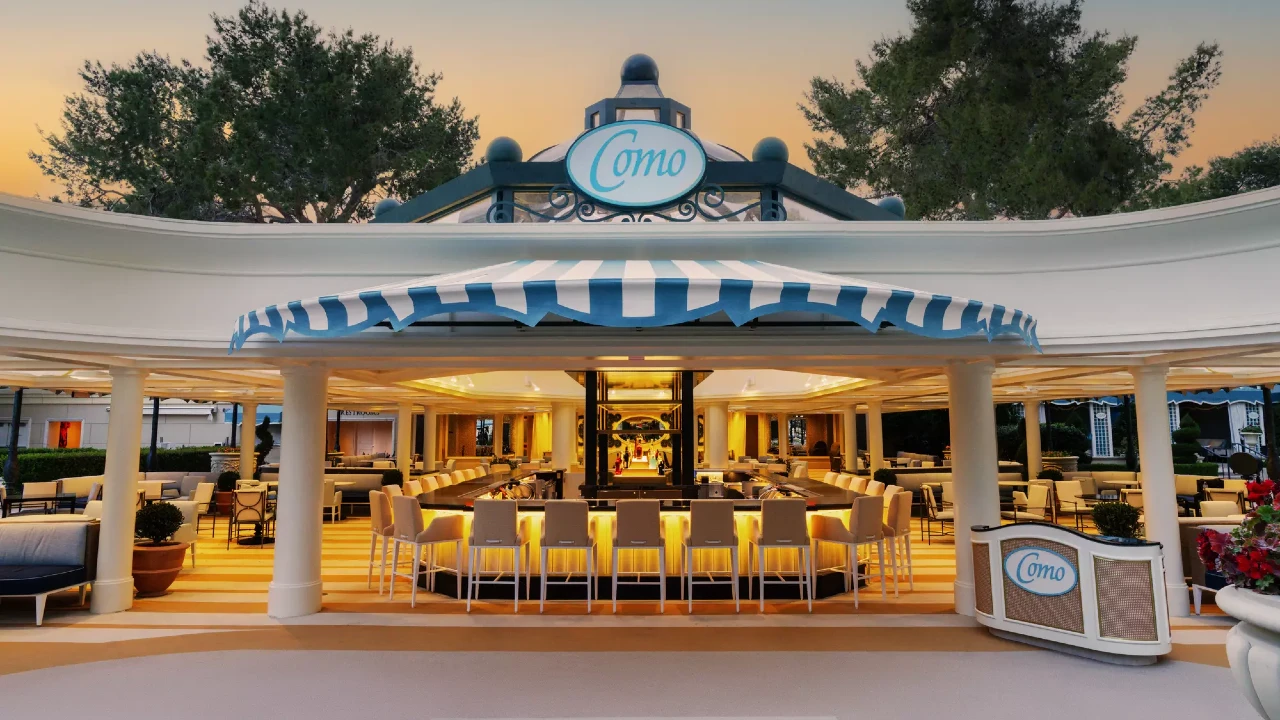 Como Poolside Café and Bar at Bellagio Las Vegas