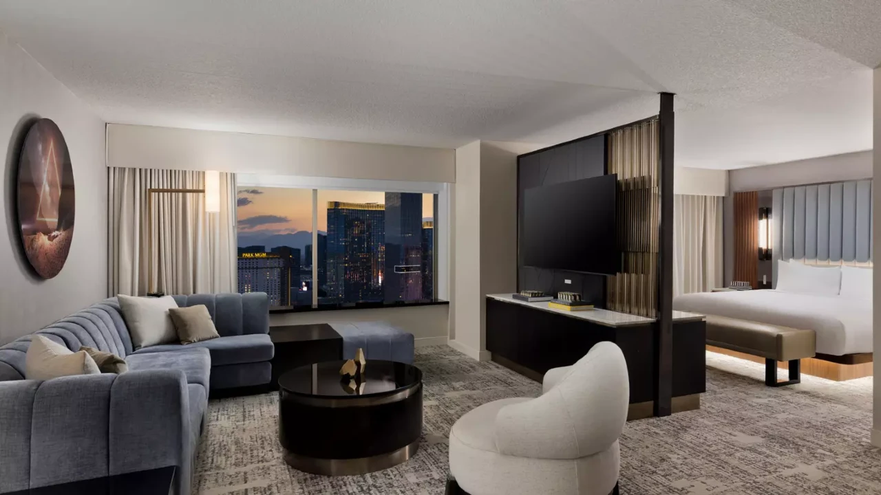 Restore MGM Executive King Suite at MGM Grand Las Vegas
