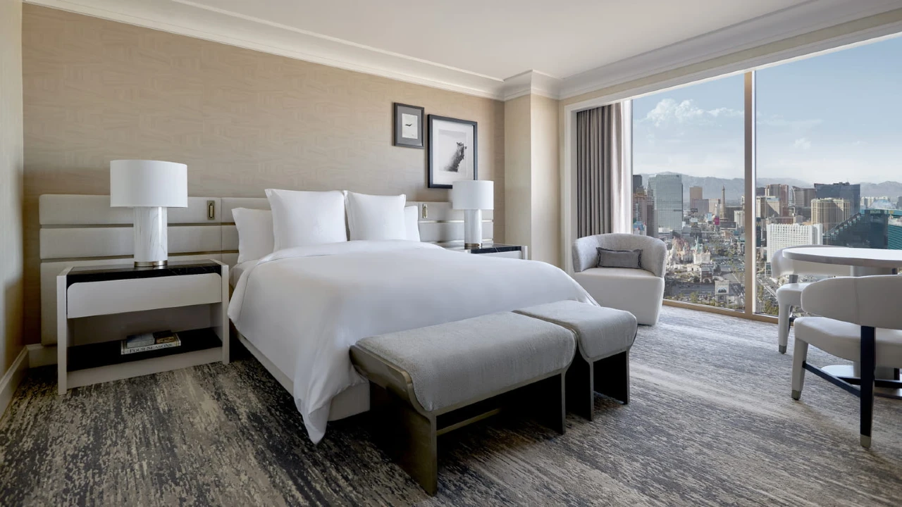 Strip View Room King at Four Seasons Las Vegas
