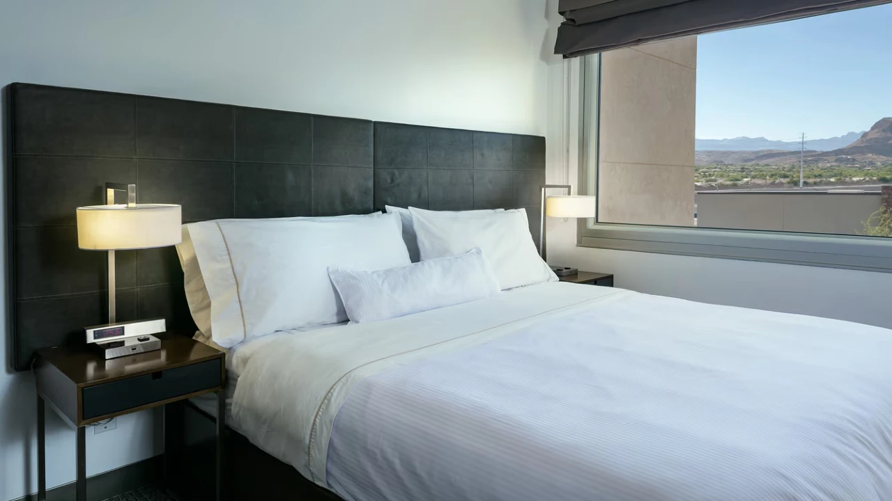 Guest Room Bedroom at Element Las Vegas Summerlin