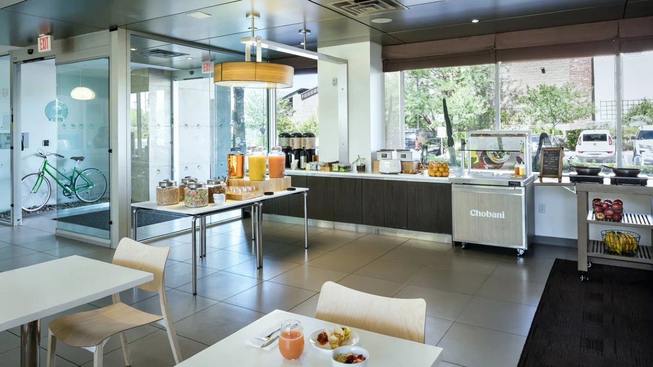 Rise Breakfast Bar at Element Las Vegas Summerlin