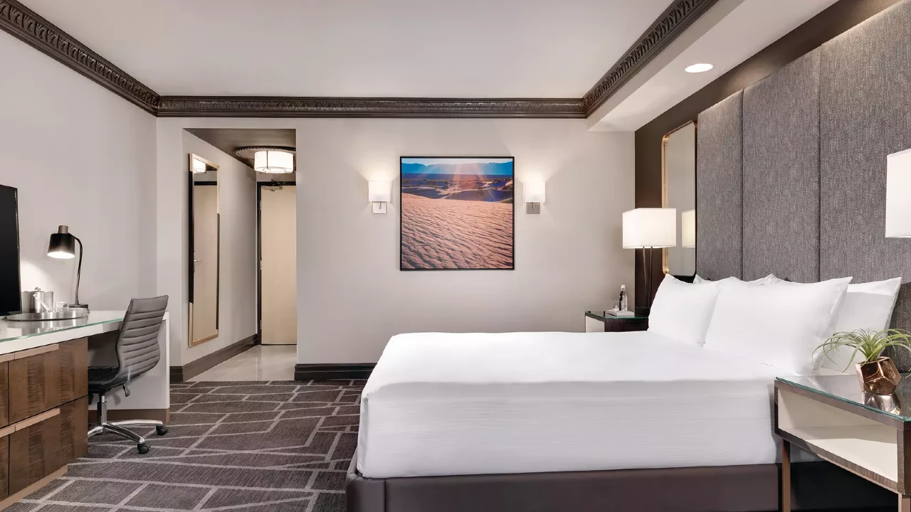 Tower Elite Two Bedroom Suite at Luxor Hotel and Casino Las Vegas
