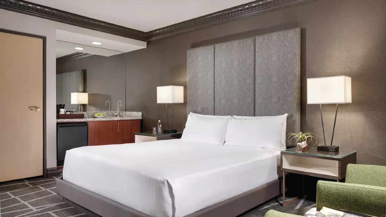 Tower Elite King at Luxor Hotel and Casino Las Vegas