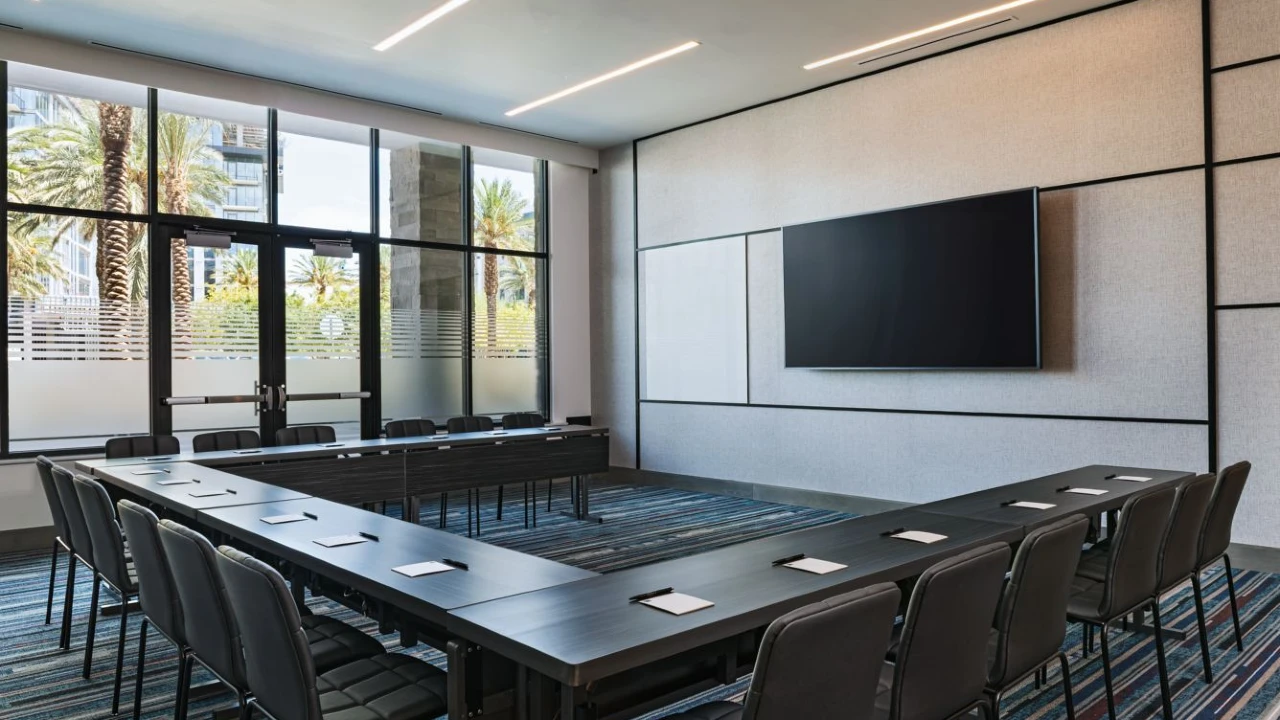 Contralto Meeting Facility at Las Vegas Symphony Park