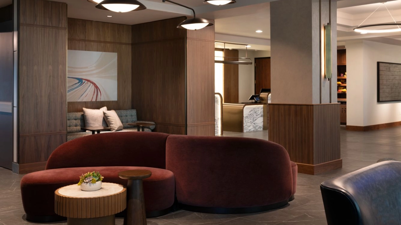 Great Room and Front Desk at Las Vegas Marriott
