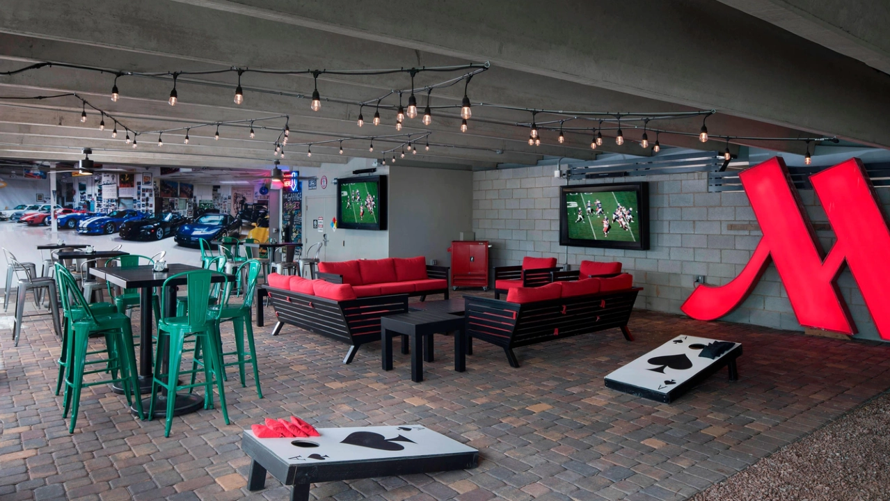The Garage at Las Vegas Marriott