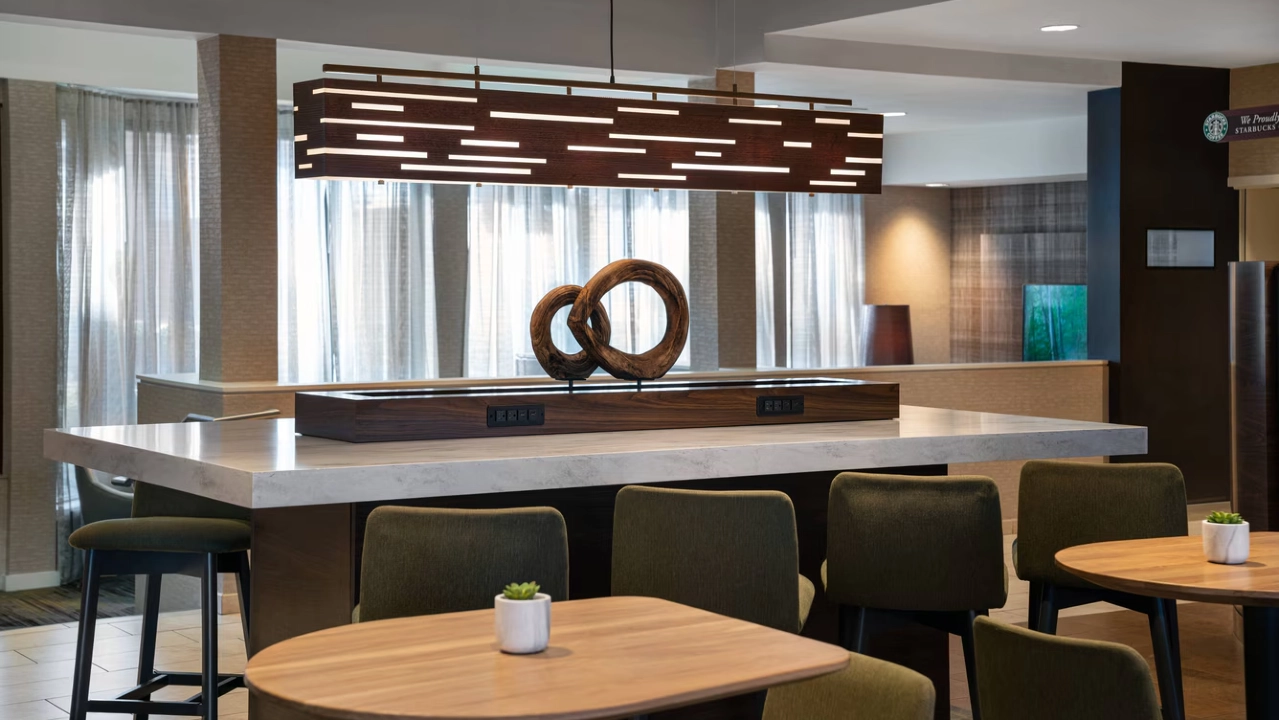 Communal Table at Courtyard Las Vegas Convention Center