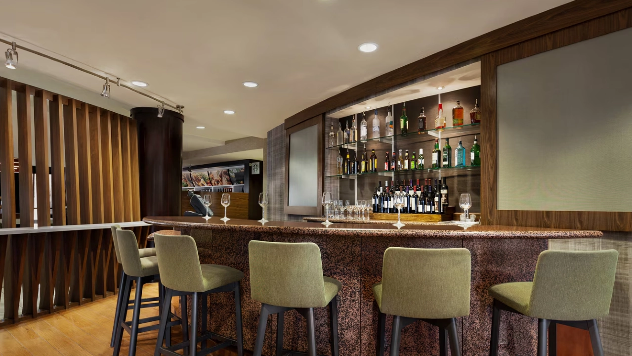 Lounge Bar at Courtyard Las Vegas Stadium Area