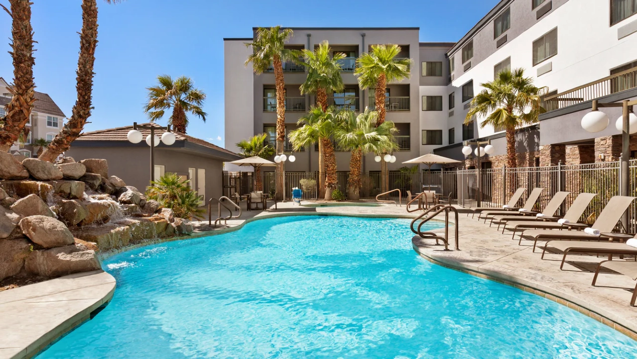 Pool at Courtyard Las Vegas Stadium Area