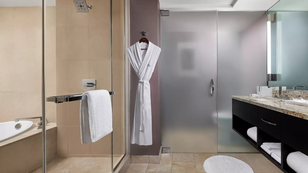 Restore Deluxe King Room at Aria Resort and Casino Las Vegas