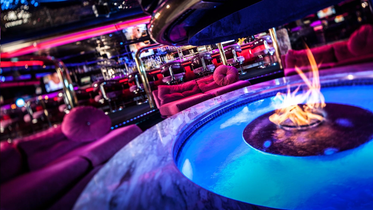 Peppermill Restaurant and Fireside Lounge