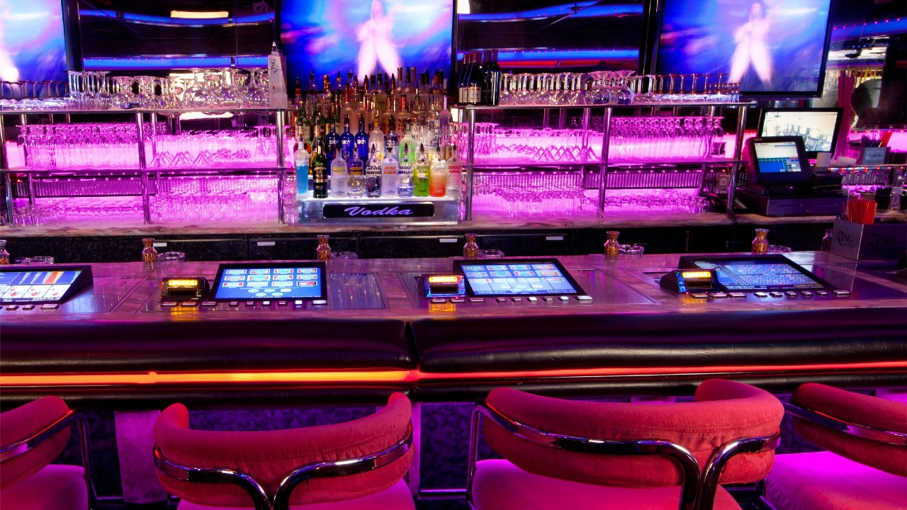 Peppermill Restaurant and Fireside Lounge