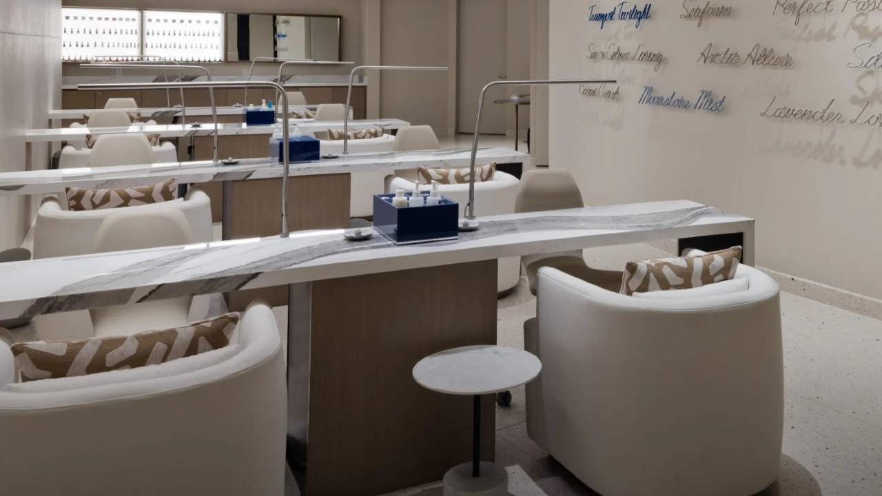 Nail Lounge at Fontainebleau Las Vegas