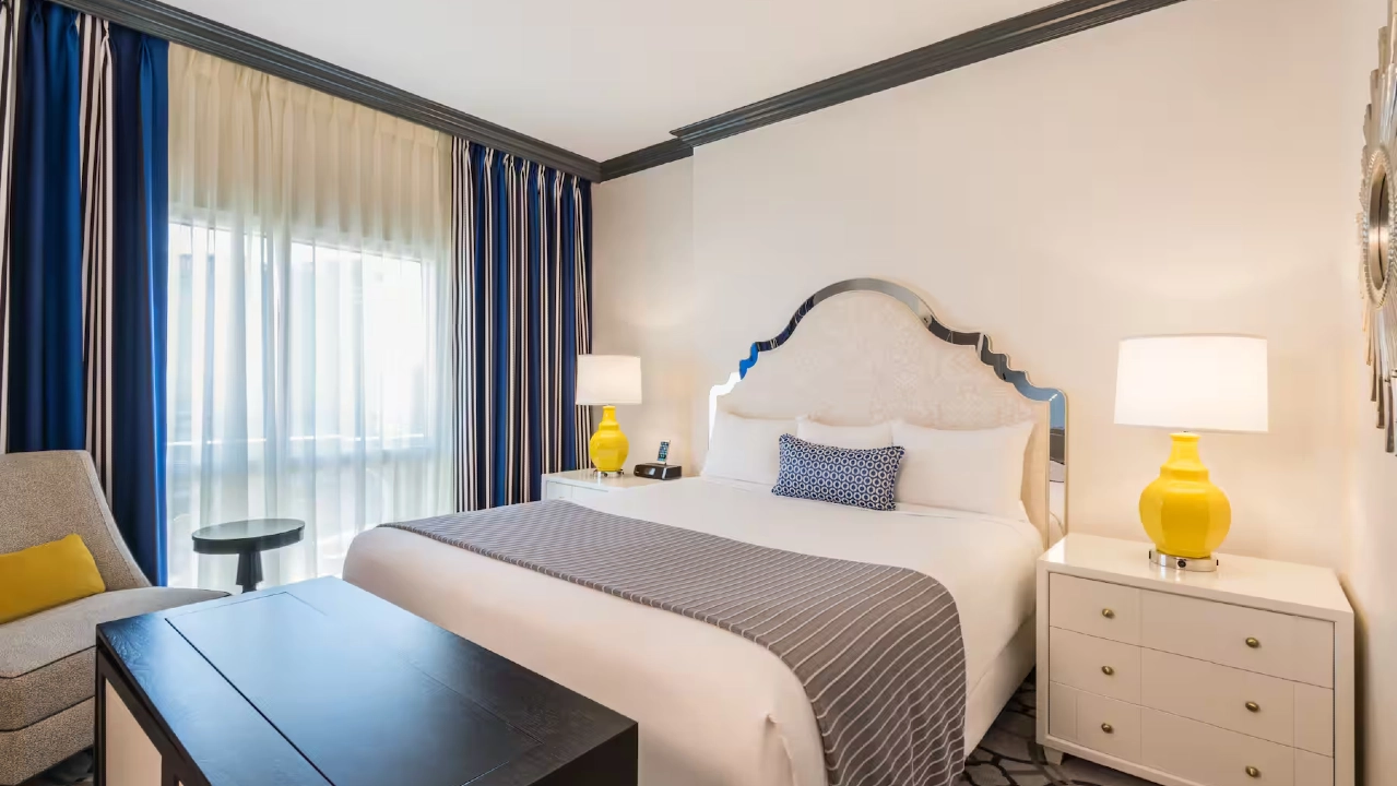 Bordeaux Lyon Suite King at Paris Las Vegas