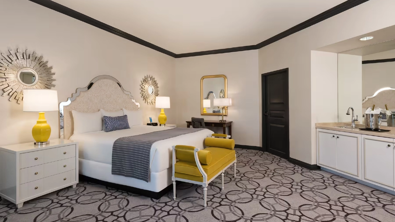 Bordeaux Lemans Suite King at Paris Las Vegas