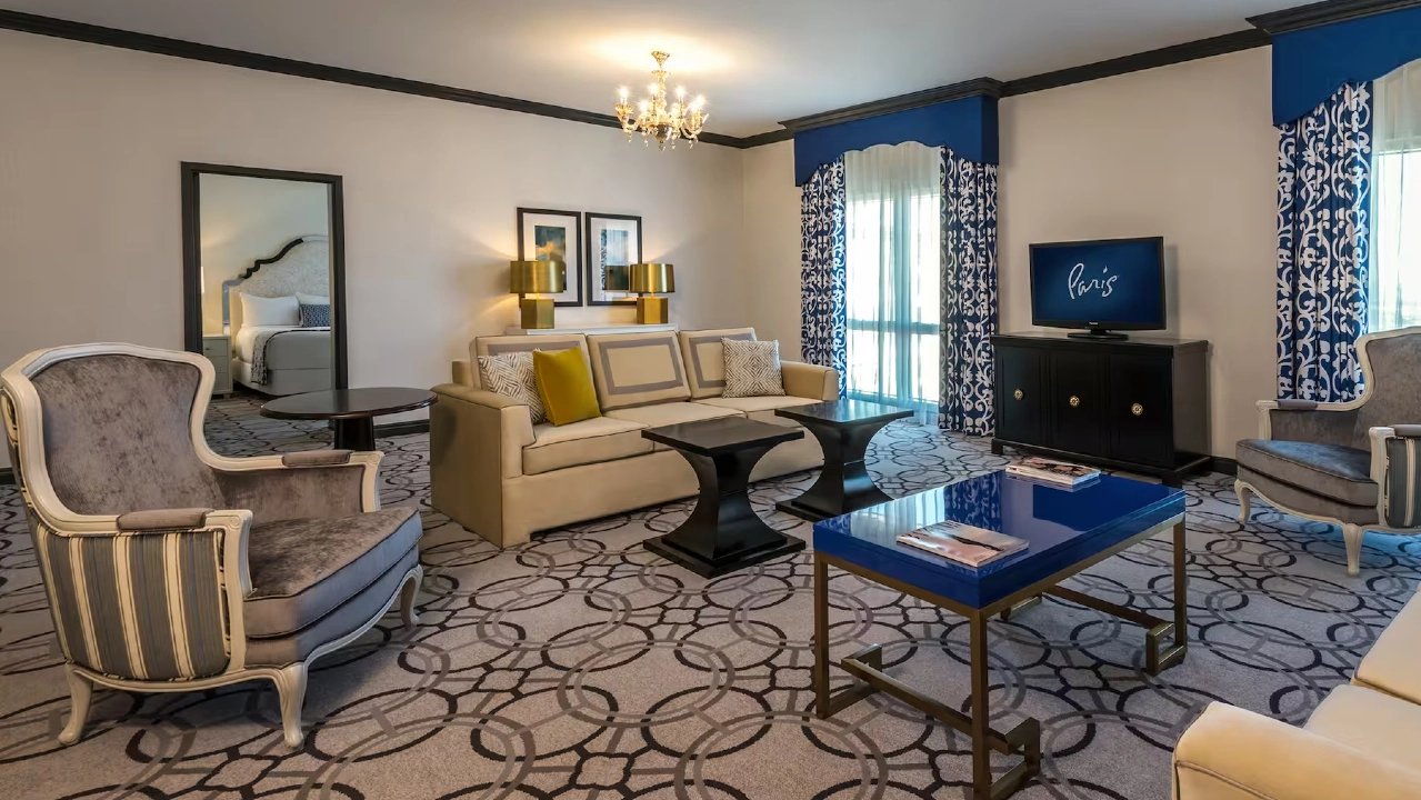 Bordeaux Nice Suite King at Paris Las Vegas