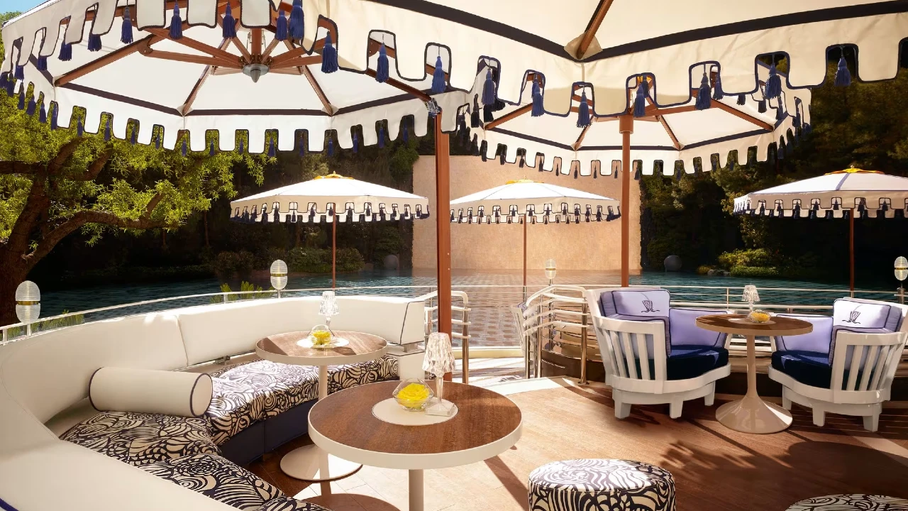Aft Cocktail Deck at Wynn and Encore Las Vegas