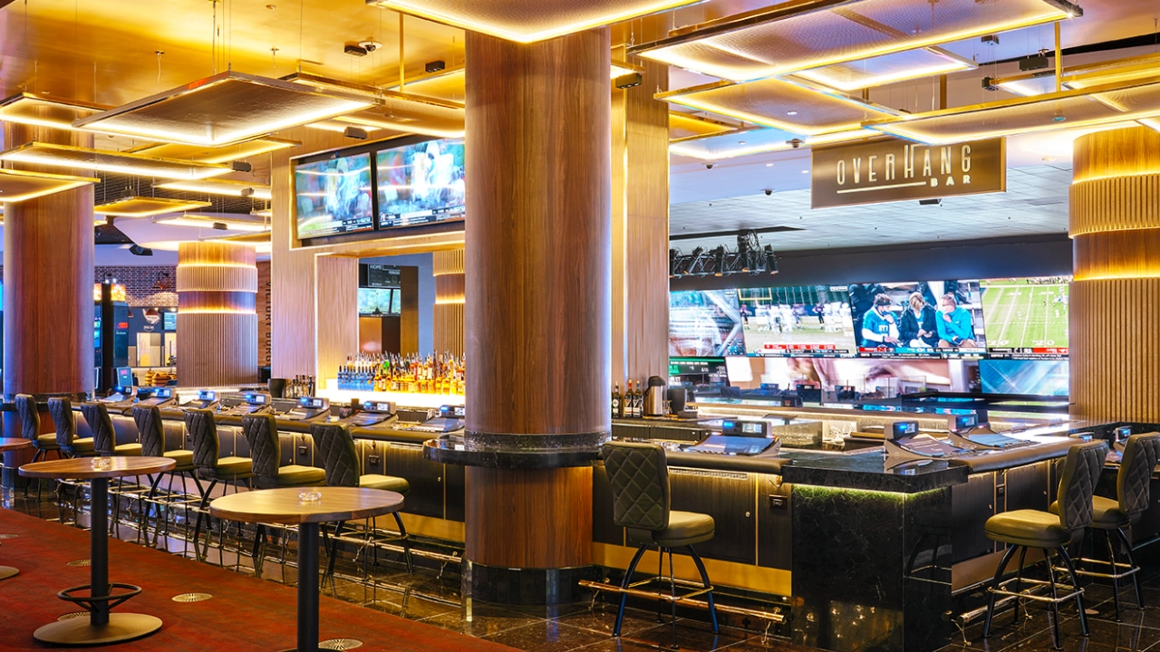 Overhang Bar at Circa Resort and Casino Las Vegas