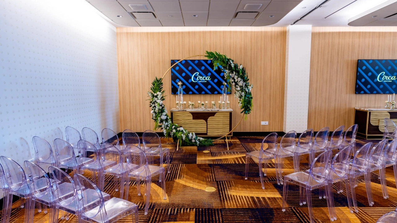 Weddings at Circa Resort and Casino Las Vegas