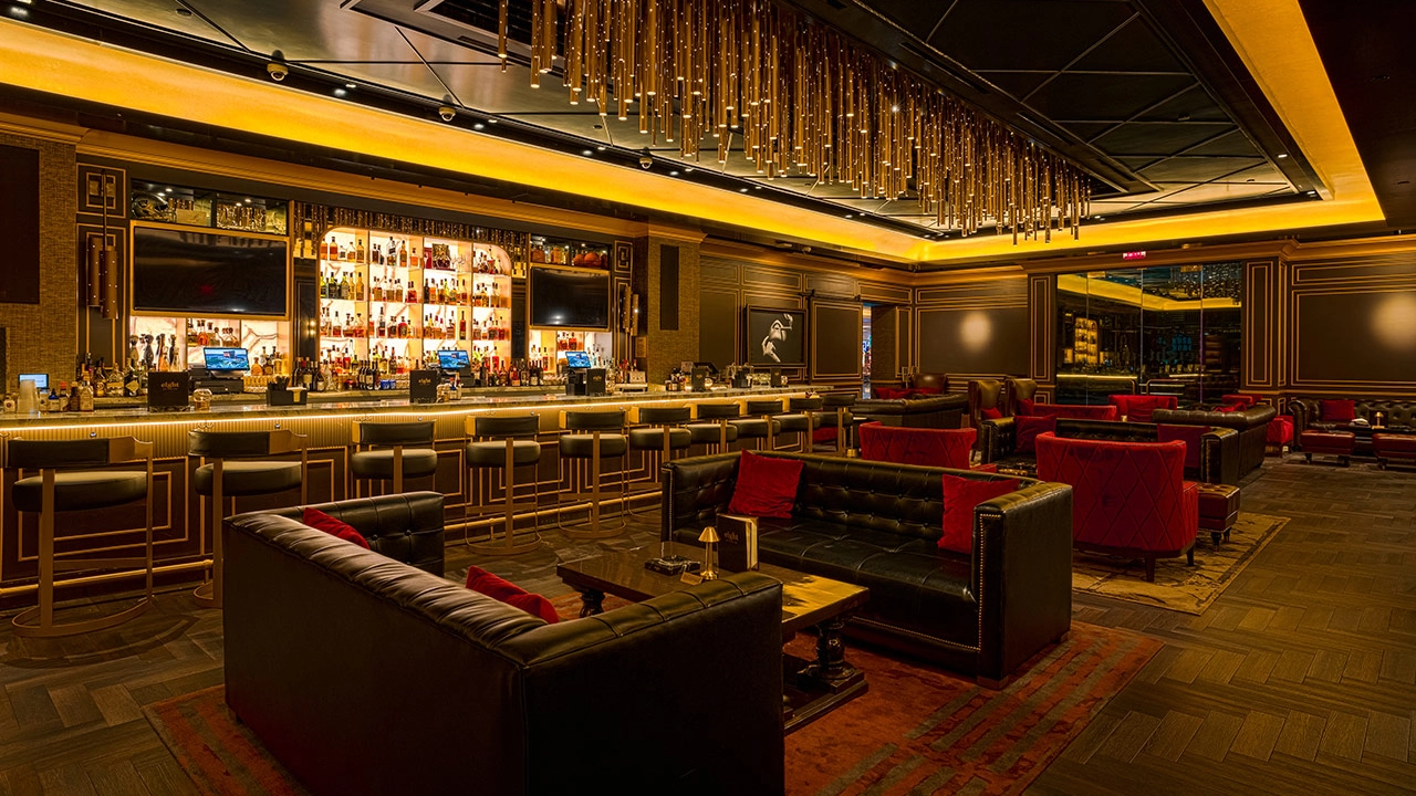 Eight Cigar Lounge at Resorts World Las Vegas