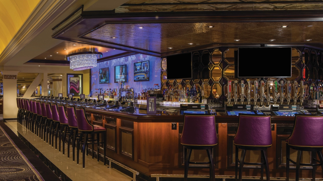 The Signature Bar at Harrah's Las Vegas