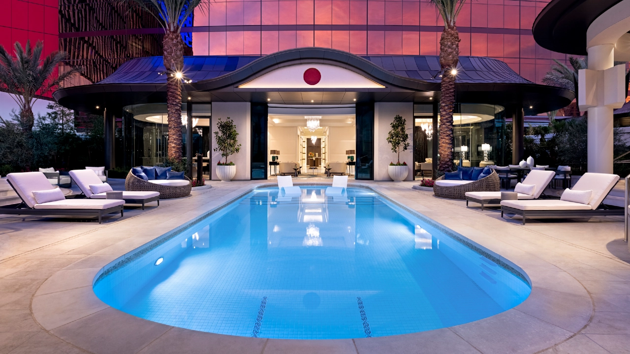 Three Bedroom Palace Backyard at Crockfords Las Vegas at Resorts World