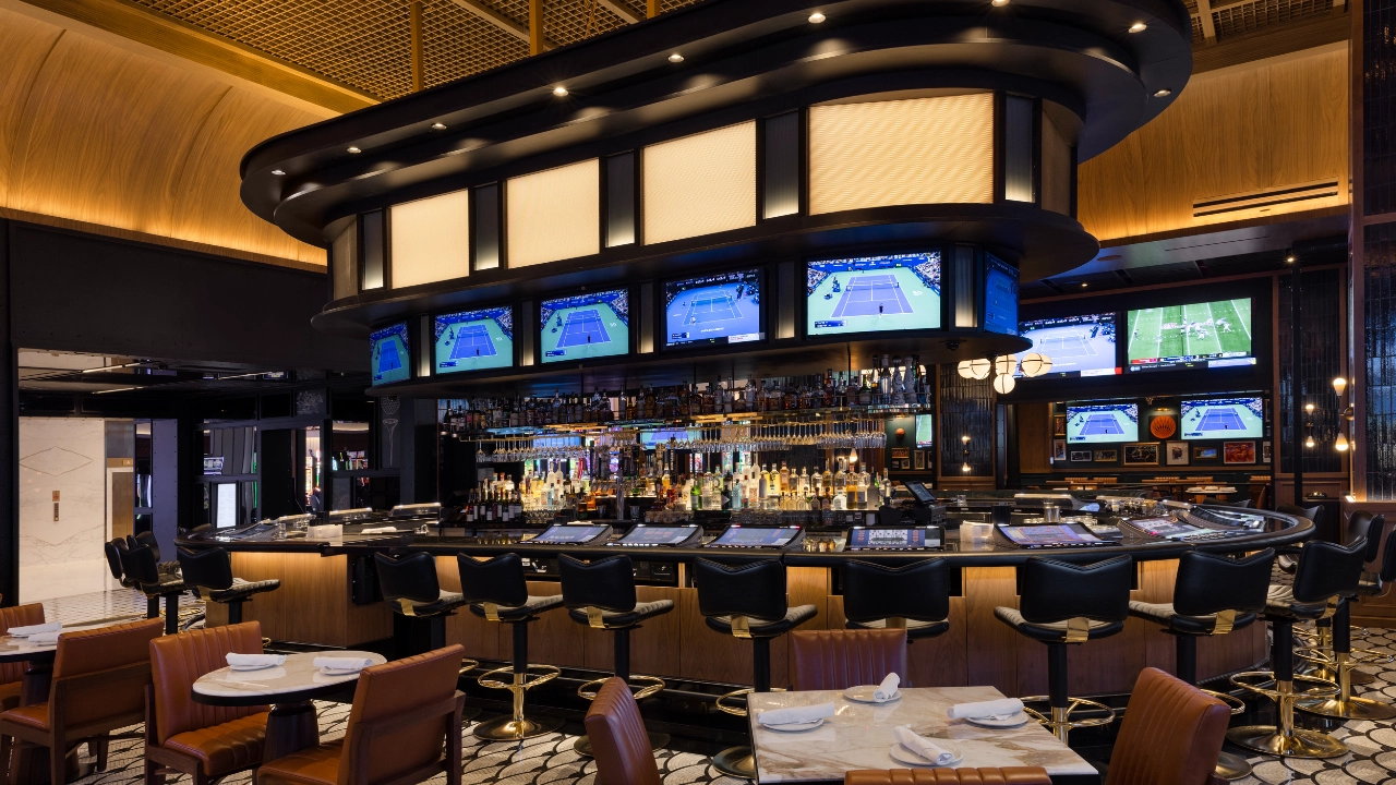 The Tavern at Fontainebleau Las Vegas