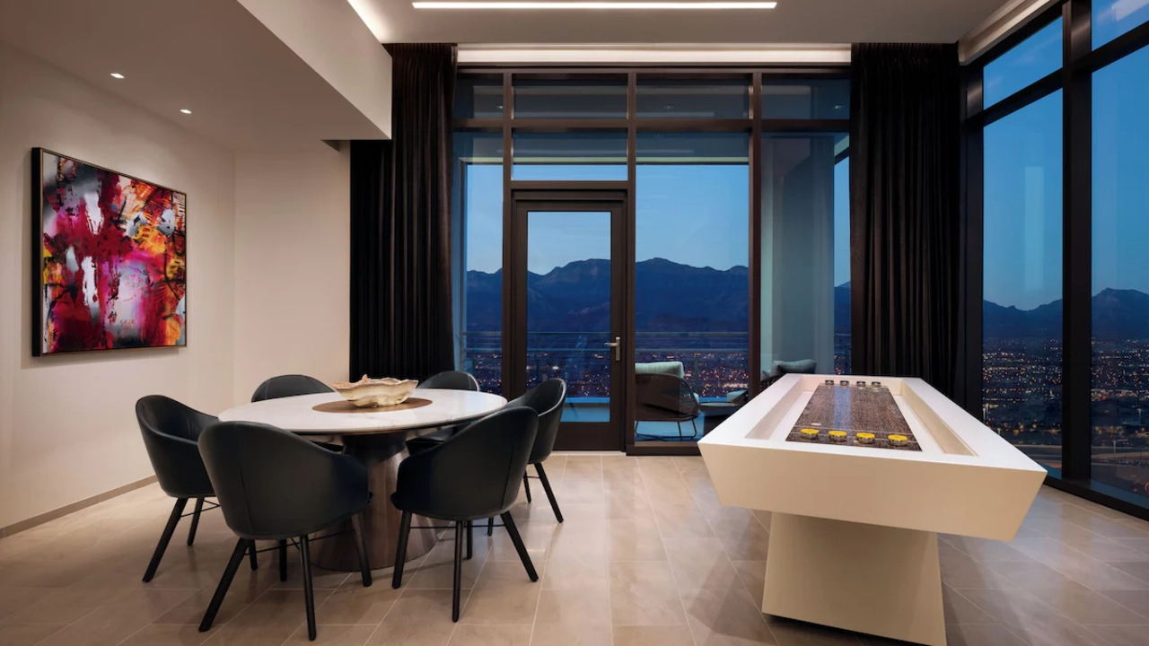 Vista King Suite at Durang Casino and Resort Las Vegas