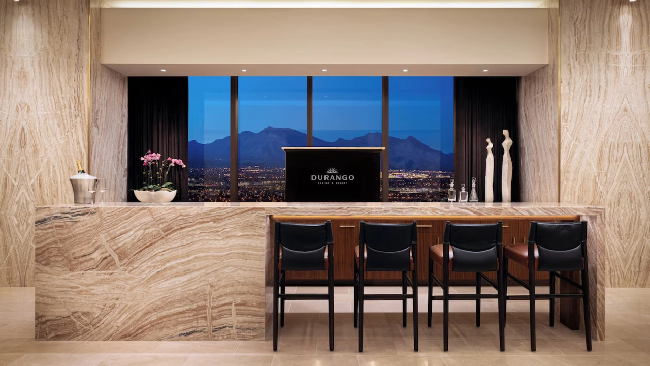 Vista King Suite at Durang Casino and Resort Las Vegas