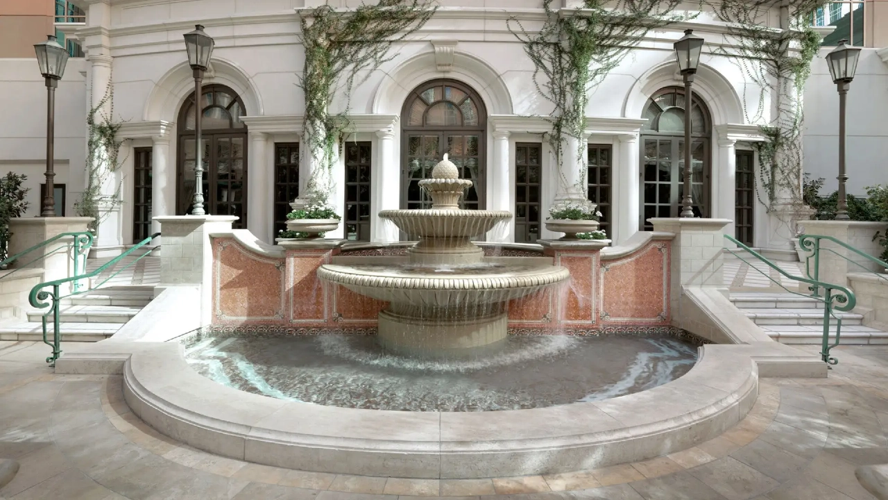 Pool Courtyard at The Venetian Resort Las Vegas